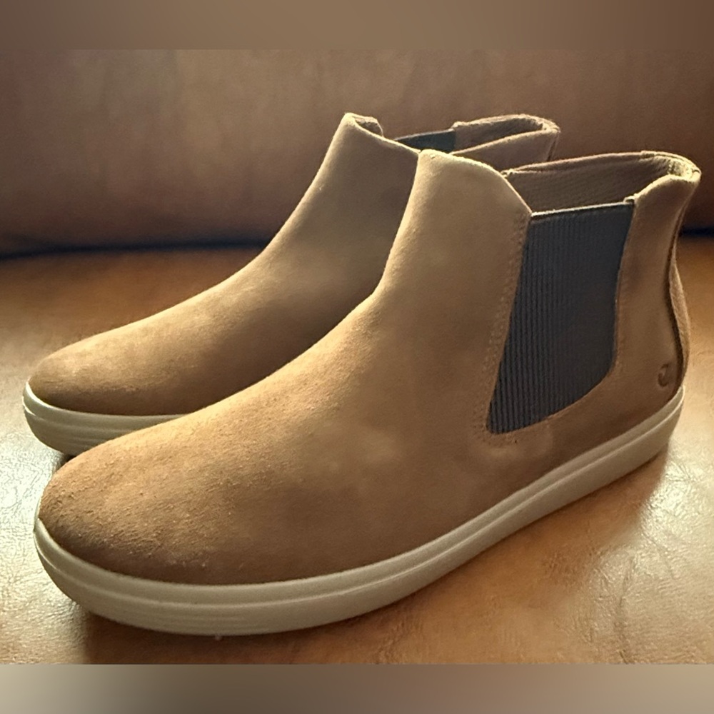 ECCO Classic Sneaker Ankle Boot Camel Nubuck Size 9–9.5 EU40 NWB - Picture 2 of 11